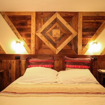 Apartament Souvenir De Tsaneli Roisan Pokój zdjęcie
