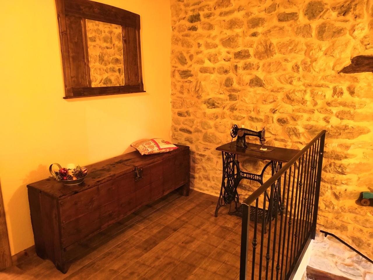 Apartament Souvenir De Tsaneli Roisan Zewnętrze zdjęcie