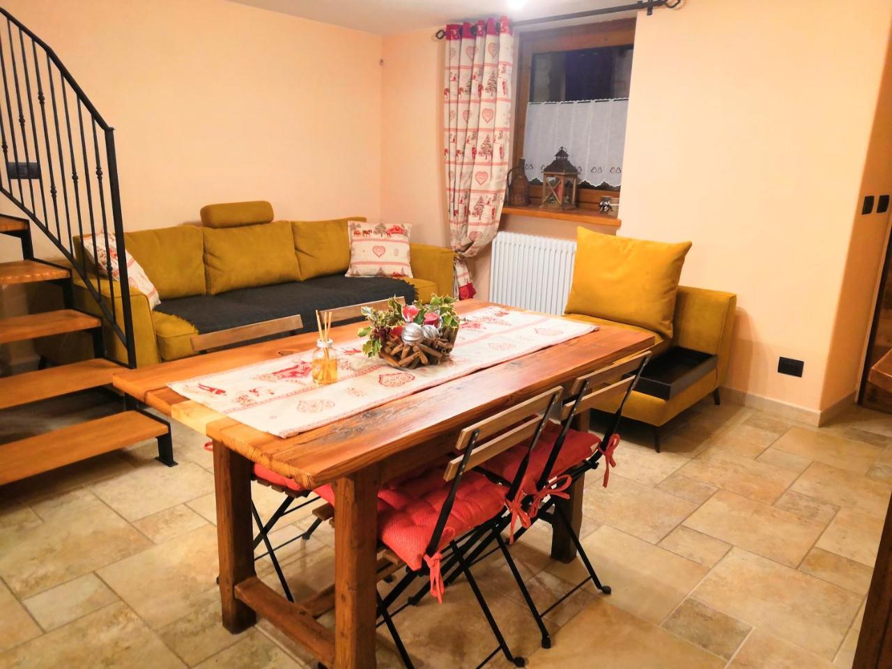 Apartament Souvenir De Tsaneli Roisan Zewnętrze zdjęcie